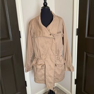 DKNY Women's Utility Jacket in Tan